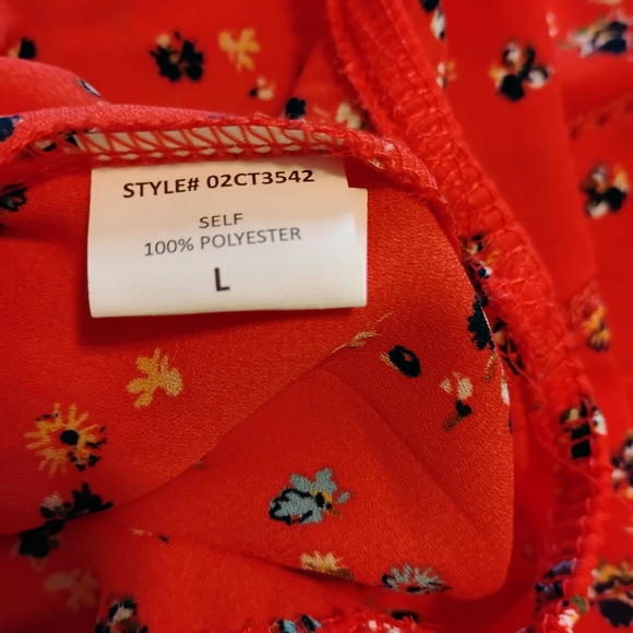 Sienna Sky Coral Floral V-Neck Blouse - Picture 5 of 5